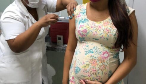 gravida-vacinada-cachoeiro-11-05-21