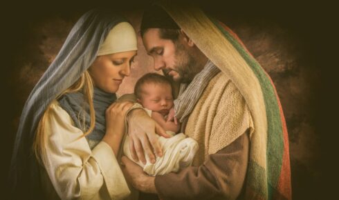 Maria, José e o menino Jesus. Foto: Canva