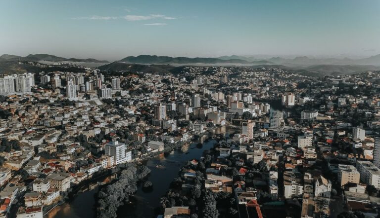 Prefeitura De Cachoeiro Envia C Mara Projeto Que Adia Aumento Do Iptu