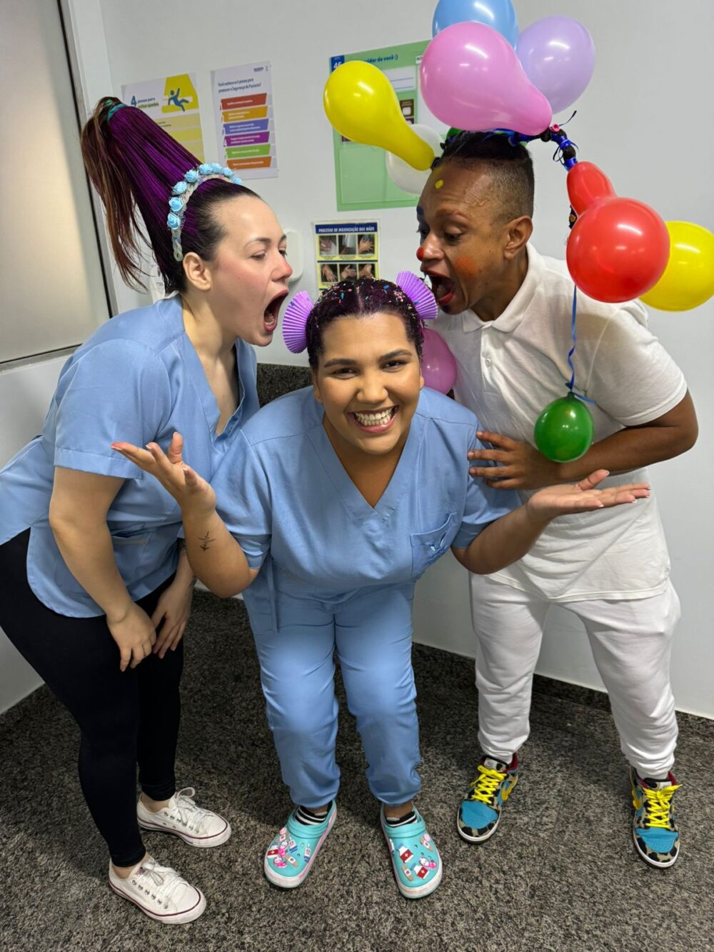 “Cabelo Maluco” leva alegria ao Pronto Socorro Infantil do Hifa Aquidaban