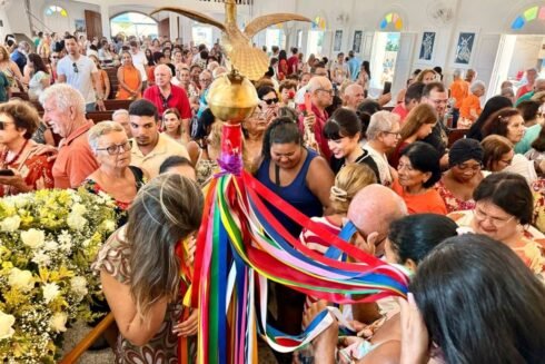 Fé e devoção marcam último dia da Festa das Canoas