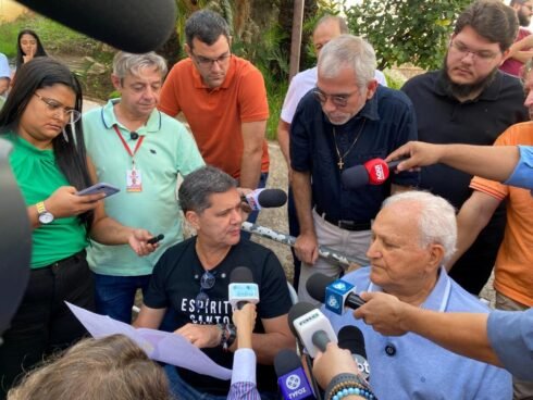 ricardo-ferraco-casa-roberto-carlos-01-05-2025