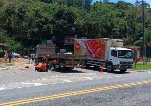 motociclista-morre-em-acidente-21-11-25