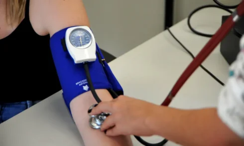 saude-afericao-pressao